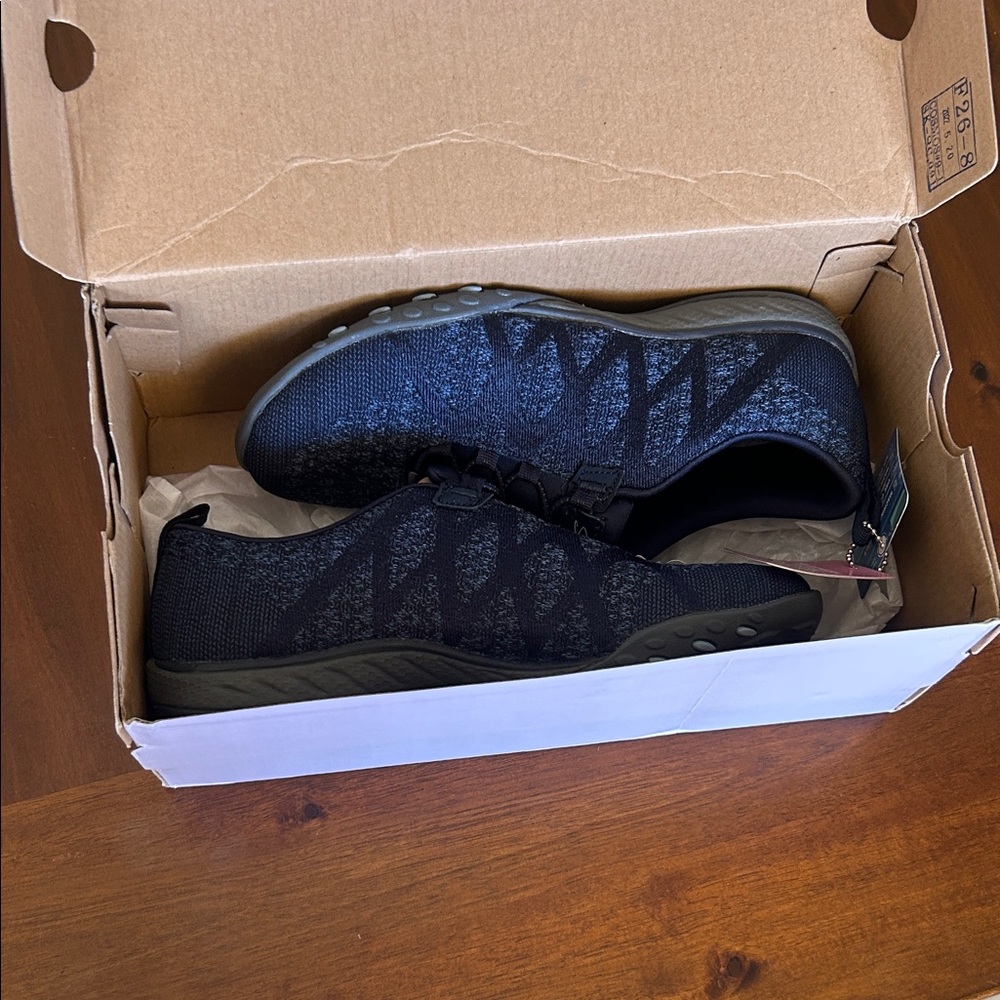 Women’s sketchers memory foam